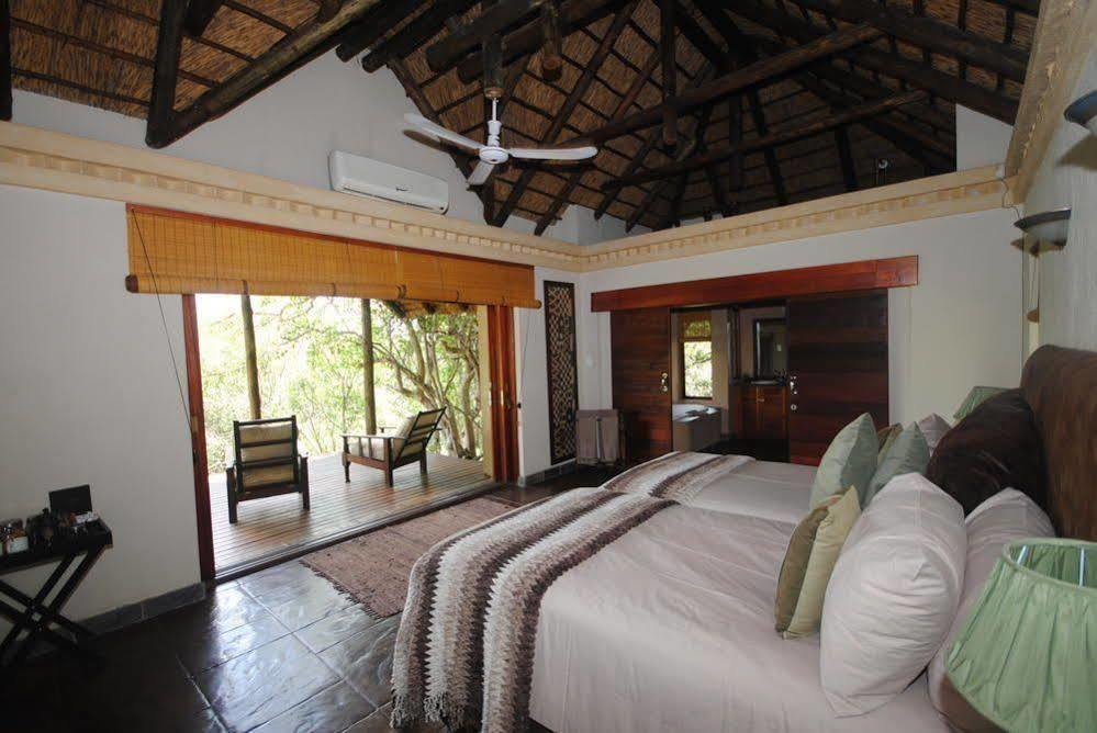 Waterbuck Game Lodge Reserva de Caça Thornybush Exterior foto